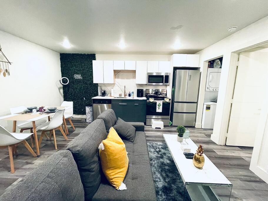 Luxe Travel Retreat Near Deep Ellum Apartment ดัลลัส ภายนอก รูปภาพ